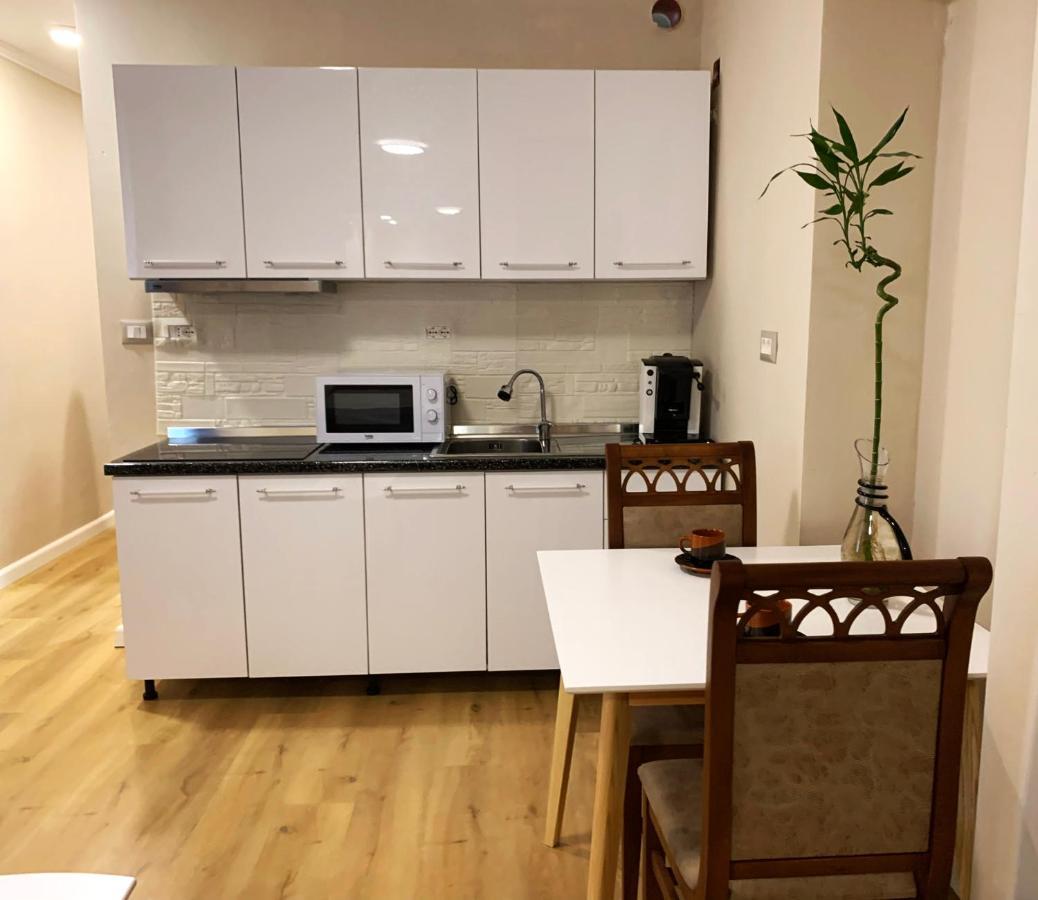 Bruno'S Apartment Тирана Экстерьер фото